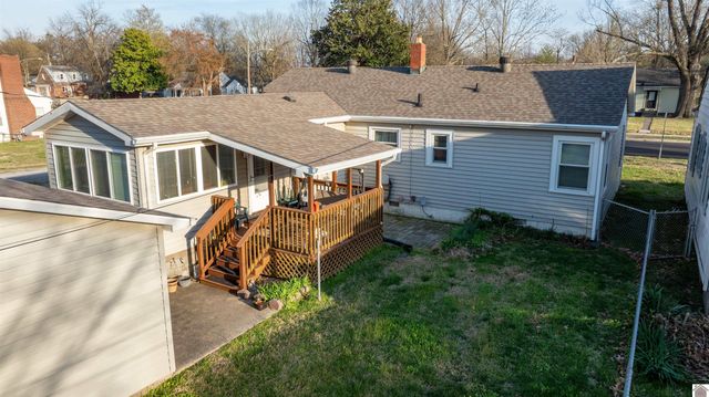 2001 Washington St, Paducah, KY 42003