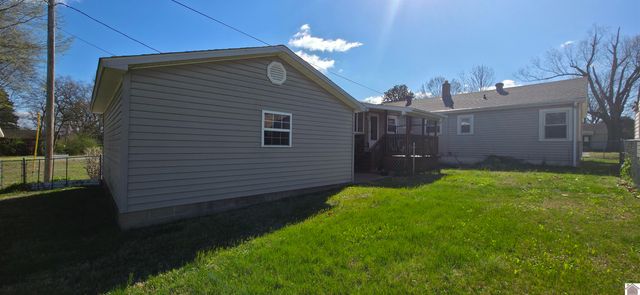 2001 Washington St, Paducah, KY 42003