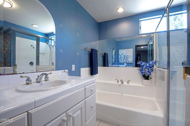 335 W Avenida De Las Flores, Thousand Oaks, CA 91360
