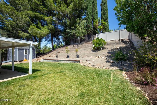 335 W Avenida De Las Flores, Thousand Oaks, CA 91360