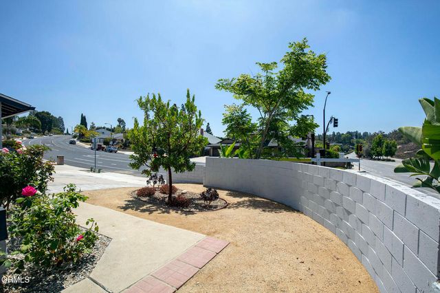 335 W Avenida De Las Flores, Thousand Oaks, CA 91360