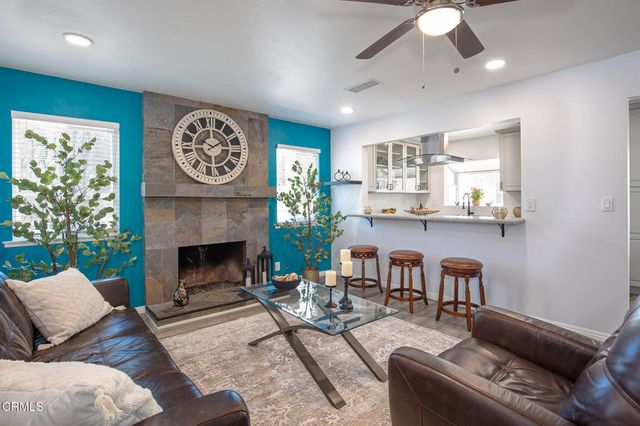 335 W Avenida De Las Flores, Thousand Oaks, CA 91360