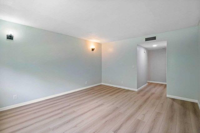 341 Lakeview Drive 203, Weston, FL 33326