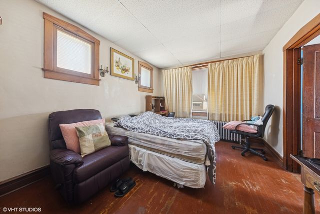 4332 Amelia Avenue, Lyons, IL 60534