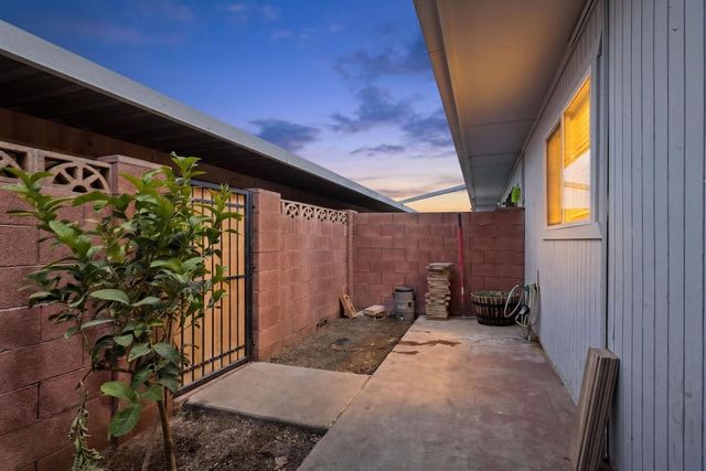 6816 N 35th Avenue F, Phoenix, AZ 85017