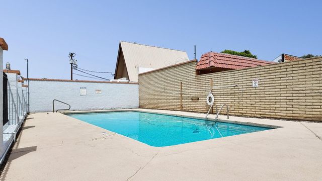 6816 N 35th Avenue F, Phoenix, AZ 85017