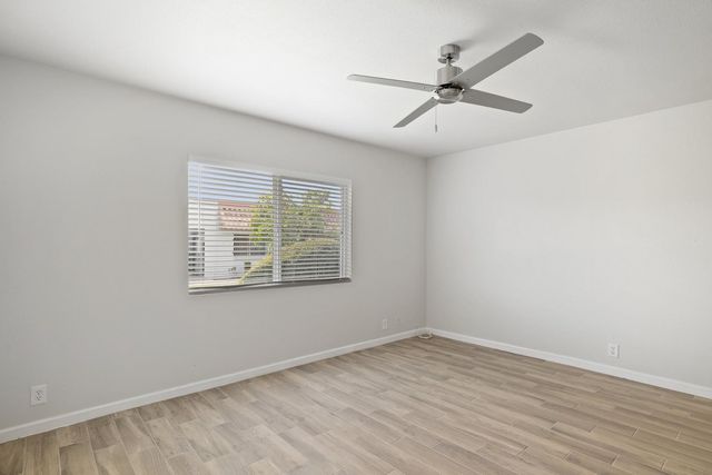 6816 N 35th Avenue F, Phoenix, AZ 85017