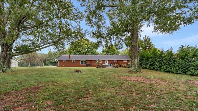3801 Mulberry Lane, High Point, NC 27265
