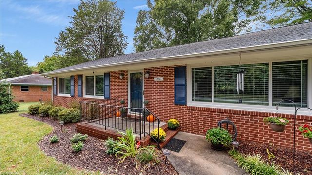 3801 Mulberry Lane, High Point, NC 27265