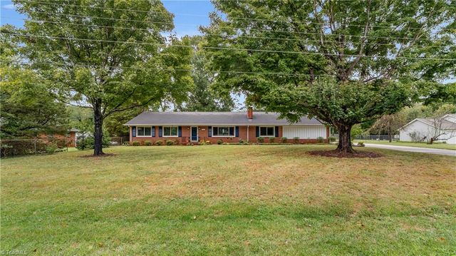 3801 Mulberry Lane, High Point, NC 27265