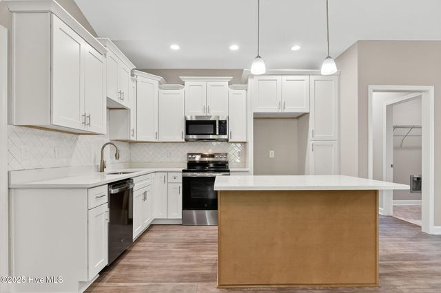 411 E First Street, Kenly, NC 27542