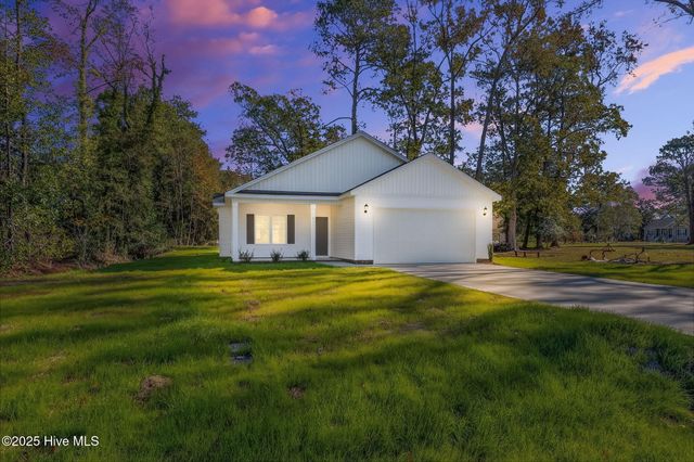 411 E First Street, Kenly, NC 27542