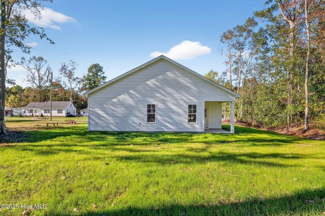 411 E First Street, Kenly, NC 27542