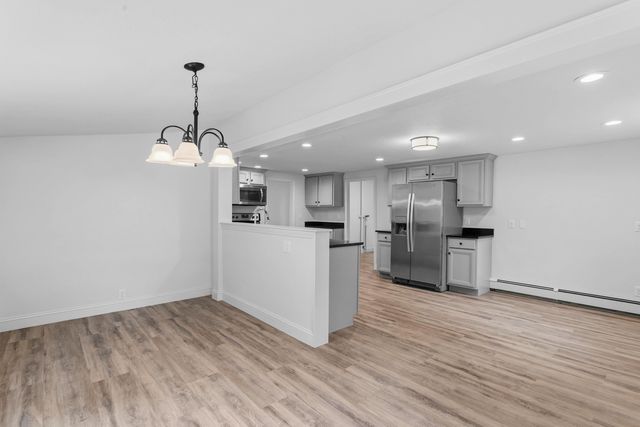 20 Highland Lane, Manchester, NH 03109