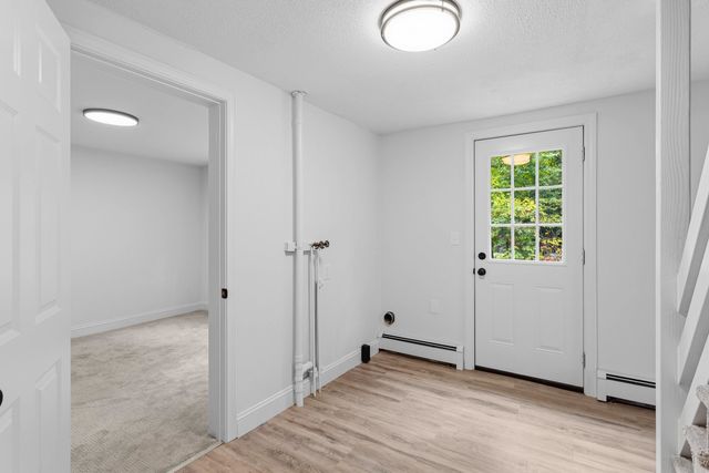20 Highland Lane, Manchester, NH 03109