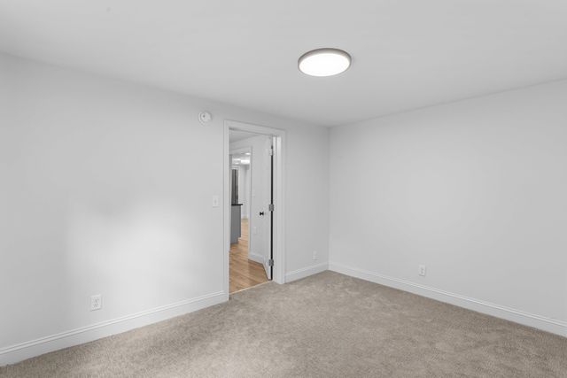 20 Highland Lane, Manchester, NH 03109