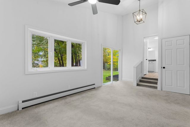 20 Highland Lane, Manchester, NH 03109