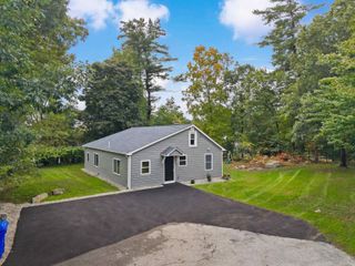 20 Highland Lane, Manchester, NH 03109
