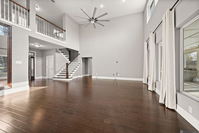 10573 Shadowlake Dr, Geismar, LA 70734