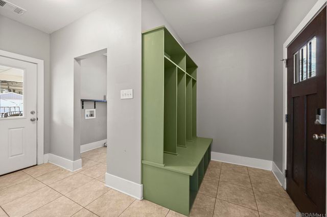 10573 Shadowlake Dr, Geismar, LA 70734