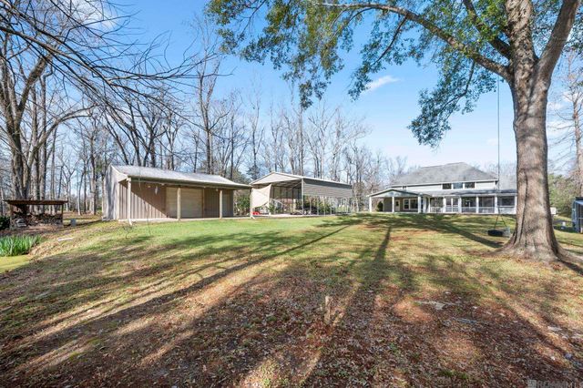 10573 Shadowlake Dr, Geismar, LA 70734