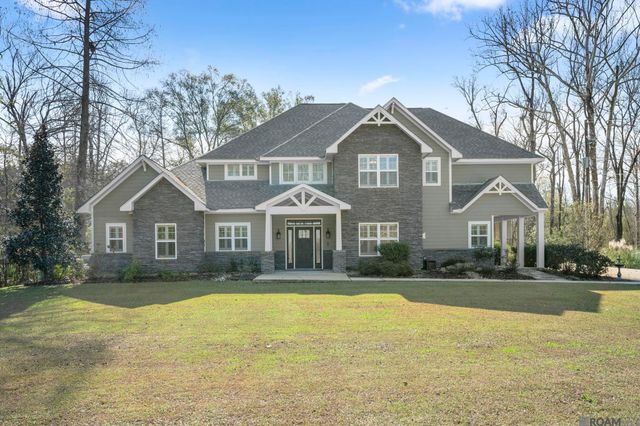 10573 Shadowlake Dr, Geismar, LA 70734