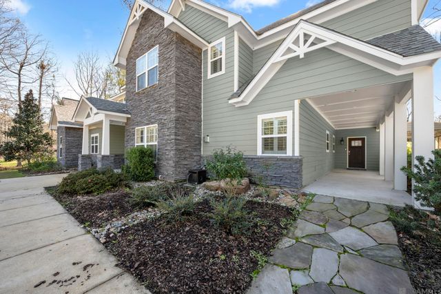 10573 Shadowlake Dr, Geismar, LA 70734