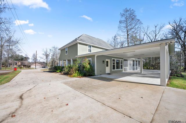 10573 Shadowlake Dr, Geismar, LA 70734