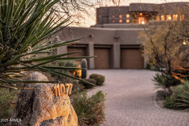 11077 E CINDER CONE Trail, Scottsdale, AZ 85262