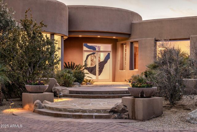 11077 E CINDER CONE Trail, Scottsdale, AZ 85262