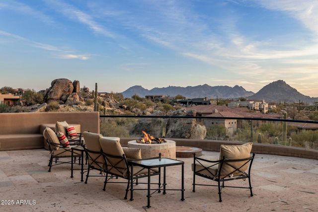 11077 E CINDER CONE Trail, Scottsdale, AZ 85262