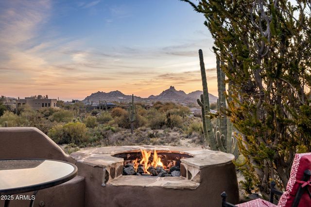 11077 E CINDER CONE Trail, Scottsdale, AZ 85262