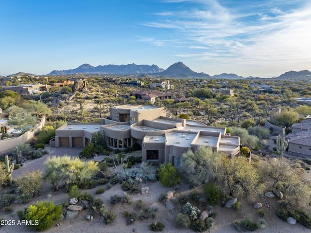 11077 E CINDER CONE Trail, Scottsdale, AZ 85262