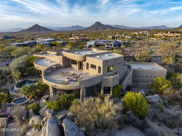 11077 E CINDER CONE Trail, Scottsdale, AZ 85262