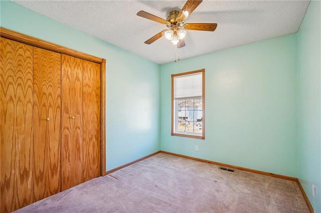 470 TRANT Street, Edwardsville, KS 66111