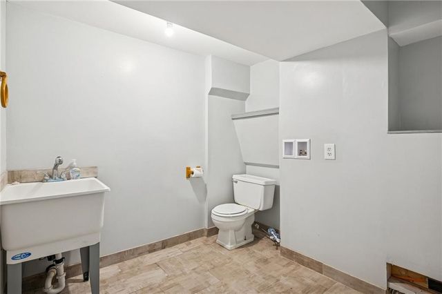 470 TRANT Street, Edwardsville, KS 66111