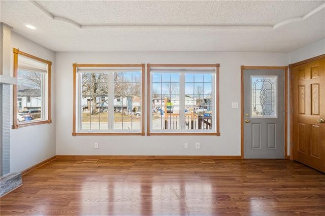 470 TRANT Street, Edwardsville, KS 66111