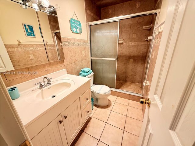 1520 Mckinley Street 210E, Hollywood, FL 33020