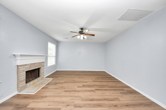 9002 Sundown Drive, Pearland, TX 77584