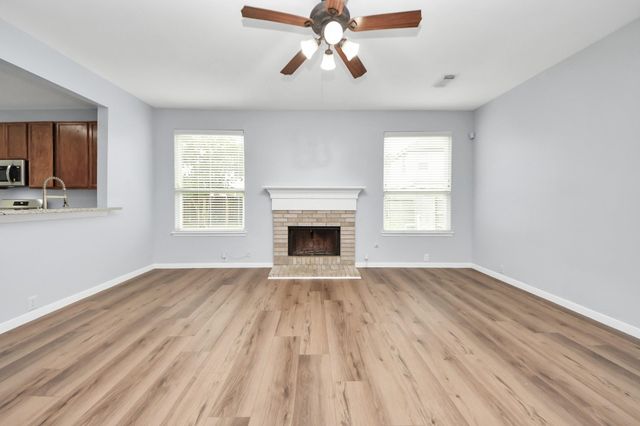 9002 Sundown Drive, Pearland, TX 77584