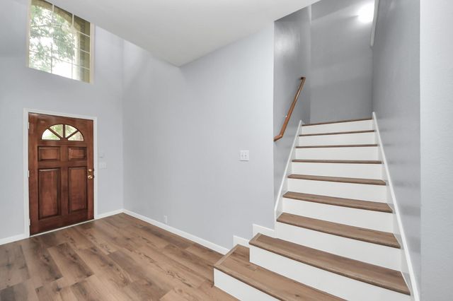 9002 Sundown Drive, Pearland, TX 77584