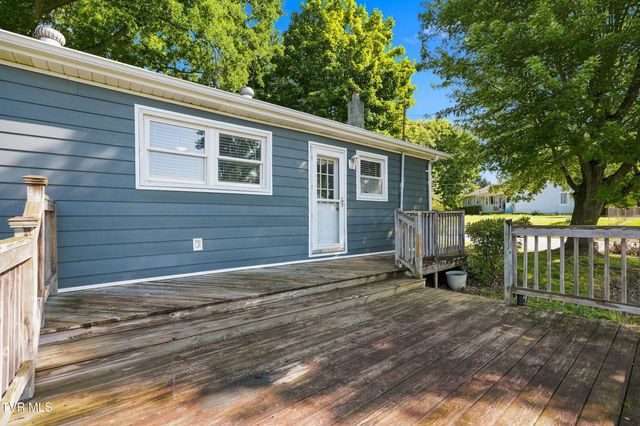 212 Hilltop Drive, Bristol, VA 24202