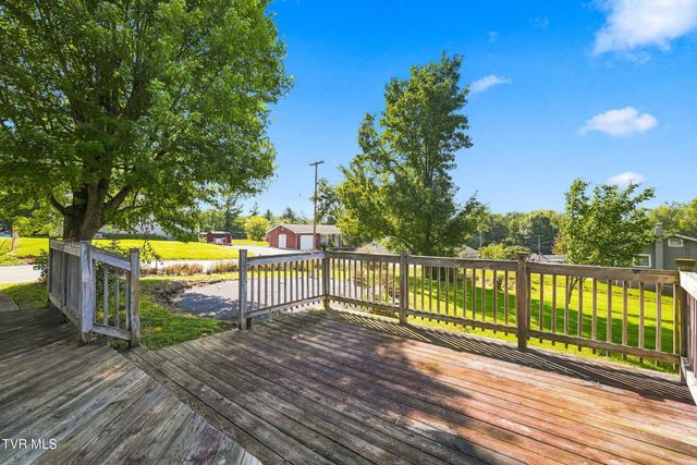 212 Hilltop Drive, Bristol, VA 24202