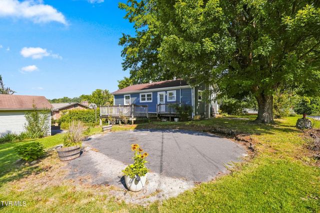212 Hilltop Drive, Bristol, VA 24202