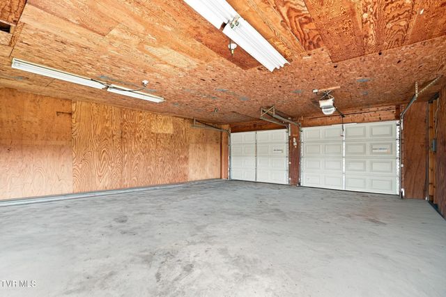 212 Hilltop Drive, Bristol, VA 24202