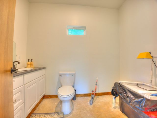1533 Bobcat Circle, Edmond, OK 73034
