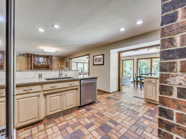 1533 Bobcat Circle, Edmond, OK 73034