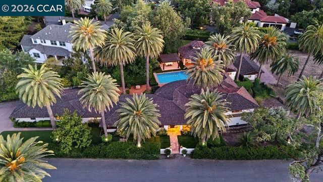 1924 Alameda Diablo, Diablo, CA 94528