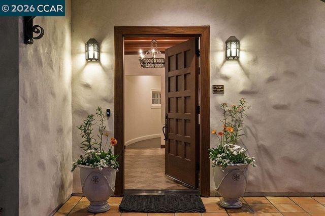 1924 Alameda Diablo, Diablo, CA 94528