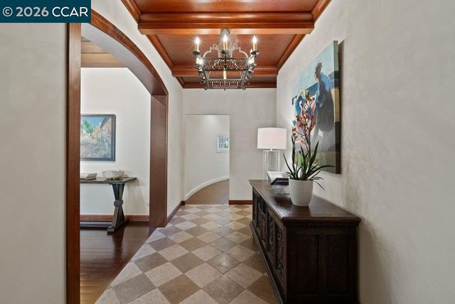 1924 Alameda Diablo, Diablo, CA 94528